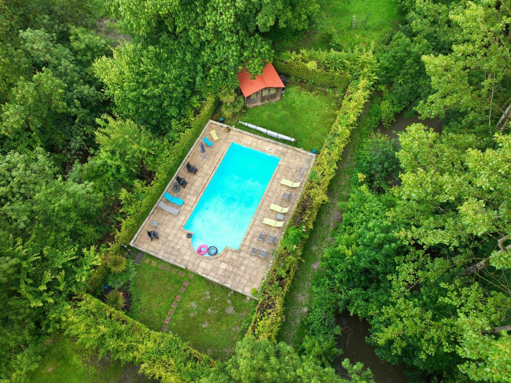Le Moulin Etourneau - 3 Gites Avec 2 Piscines Champagnac  Exterior foto